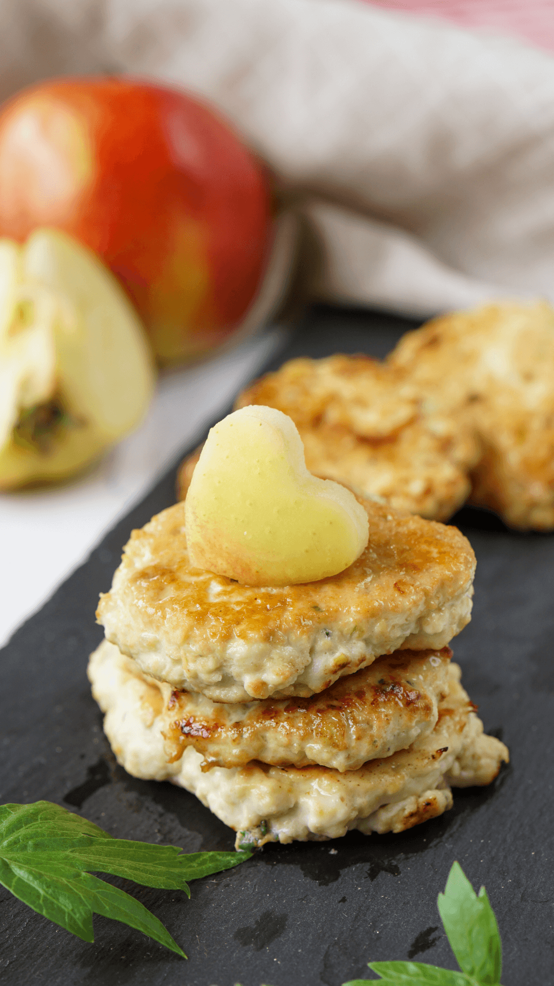 Apfel Geflügelbällchen als breifreie Beikost