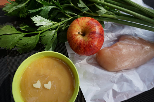 Apfel-Sellerie Brei mit Hähnchenfleisch apfel-sellerie-babybrei-mit-haehnchenfleisch