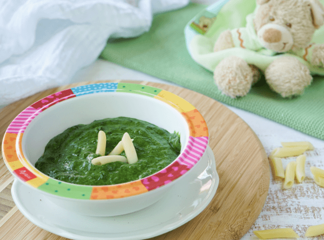 Lachs-Spinat-Brei mit Pasta