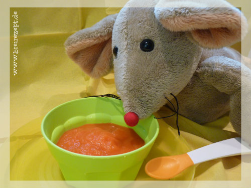 Fruchtiger Möhren-Kartoffel-Brei mit Apfel Fruchtiger Möhren-Kartoffel-Brei mit Apfel