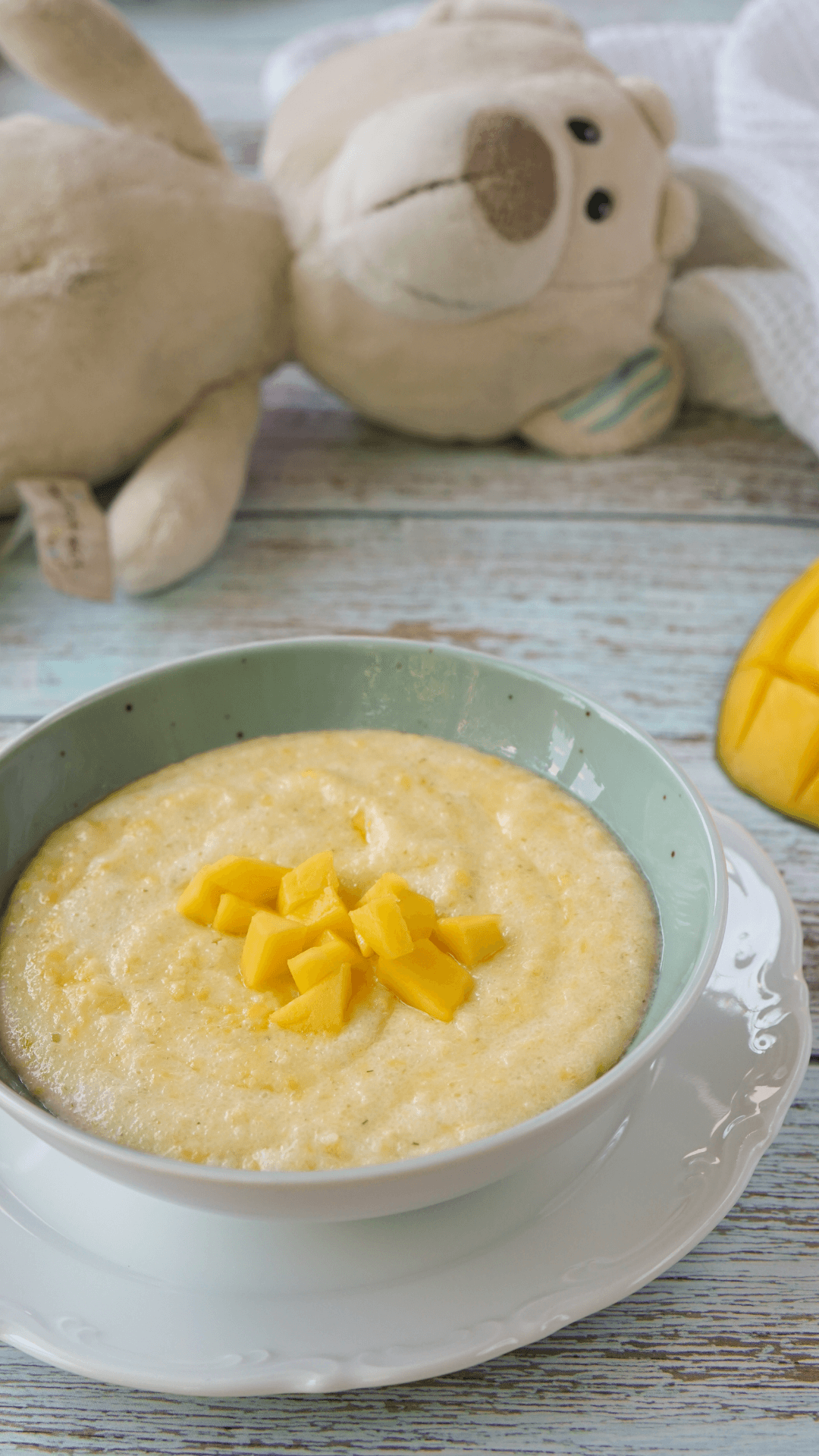 Mango-Griessbrei (nicht nur) als Abendbrei für das Baby Mango-Griessbrei (nicht nur) als Abendbrei für das Baby