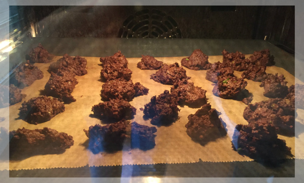 Vegane und glutenfreie Schokokekse backen vegane und glutenfreie Schokokekse backen