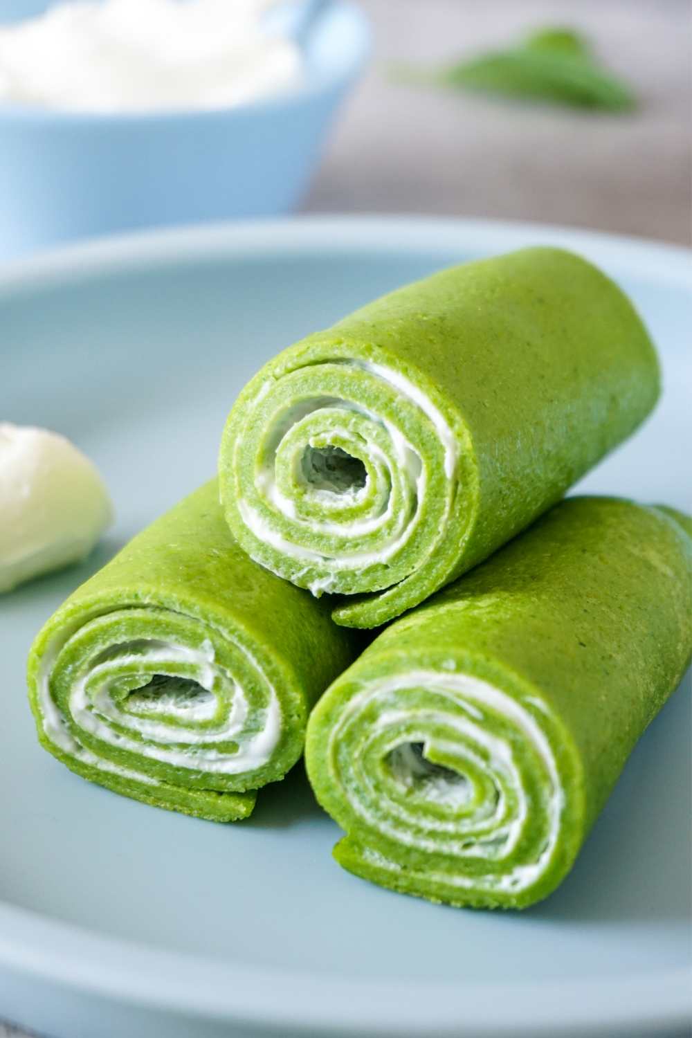 Spinatpfannkuchen gerollt Spinatpfannkuchen gerollt