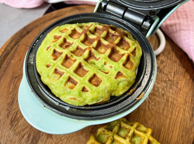 Waffeln mit Avocado backen Waffeln mit Avocado backen